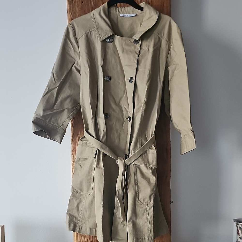 DKNYC Women's Khaki Classic Trench Coat sz Medium Cotton 3/4 Sleeves NYC